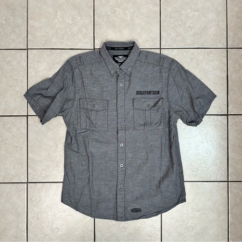Men’s Large Harley Davidson Motorcycles Button Down Grey Short Sleeve Shirt